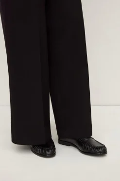 Avenue Leather Loafer