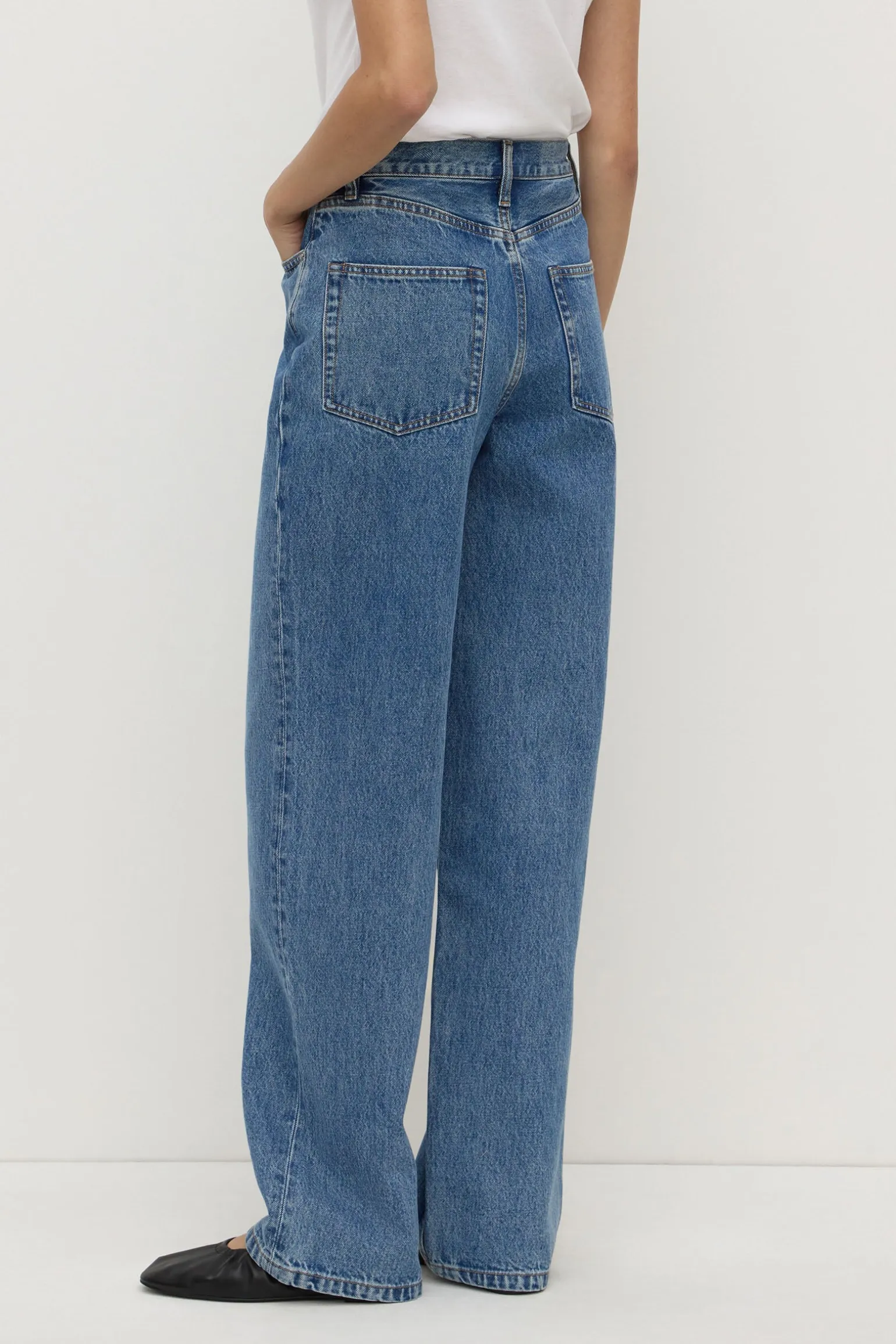 High Rise Straight Jean