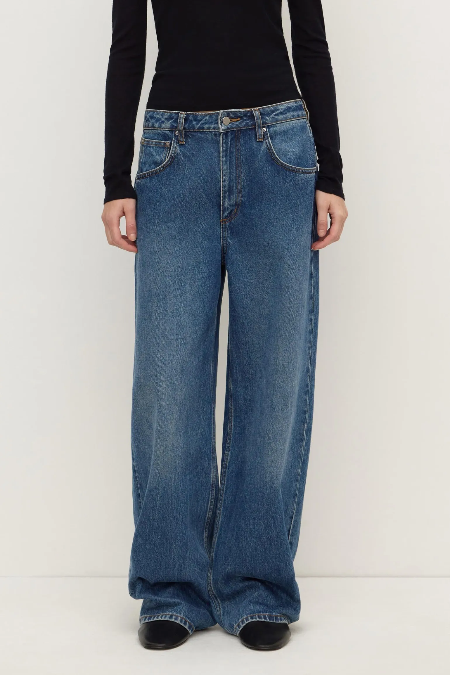 Low Curve Mid Rise Jean